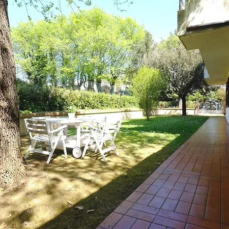 Vakantiehuis 610 - Pentalocale Al Piano Terra Al Taunus Con Ampio Giardino, A 300 Mt Dal Mare -spiaggia Inclusa