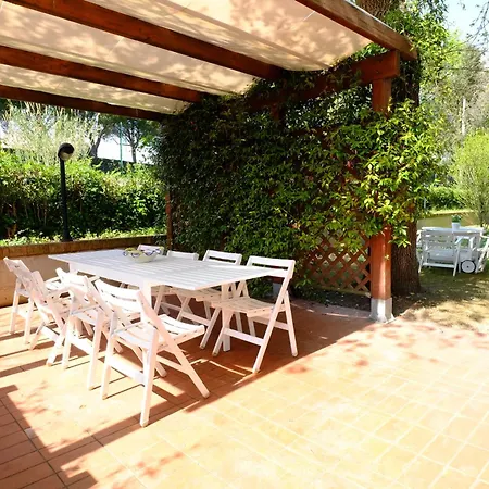 Vakantiehuis 610 - Pentalocale Al Piano Terra Al Taunus Con Ampio Giardino, A 300 Mt Dal Mare -spiaggia Inclusa *